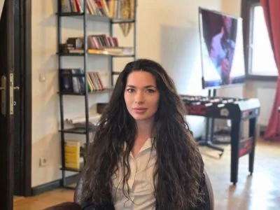 Malina Constantin, Asistent Junior AI despre Promovare Presa PR
